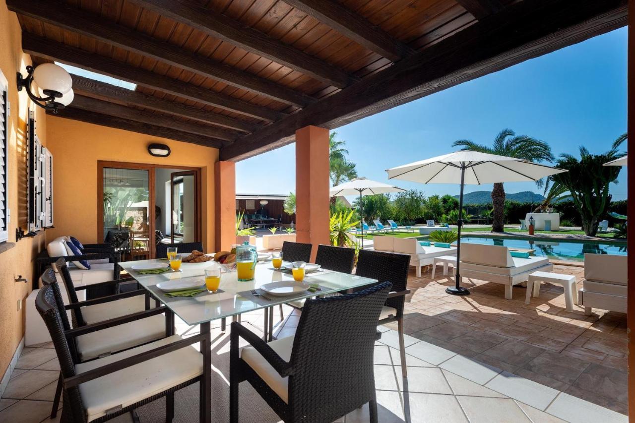 Serena Villa Sant Francesc de s'Estany Bagian luar foto