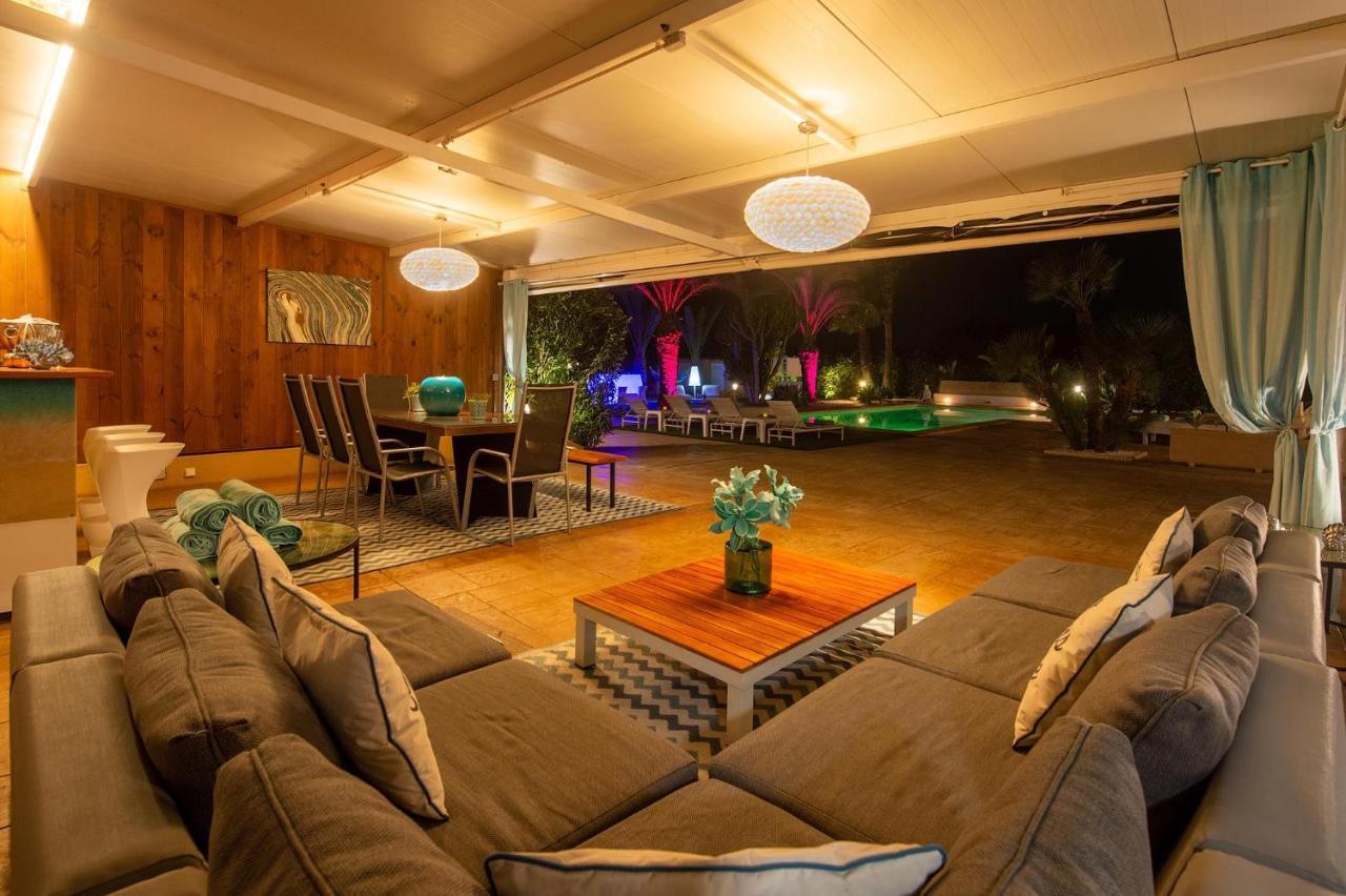 Serena Villa Sant Francesc de s'Estany Bagian luar foto